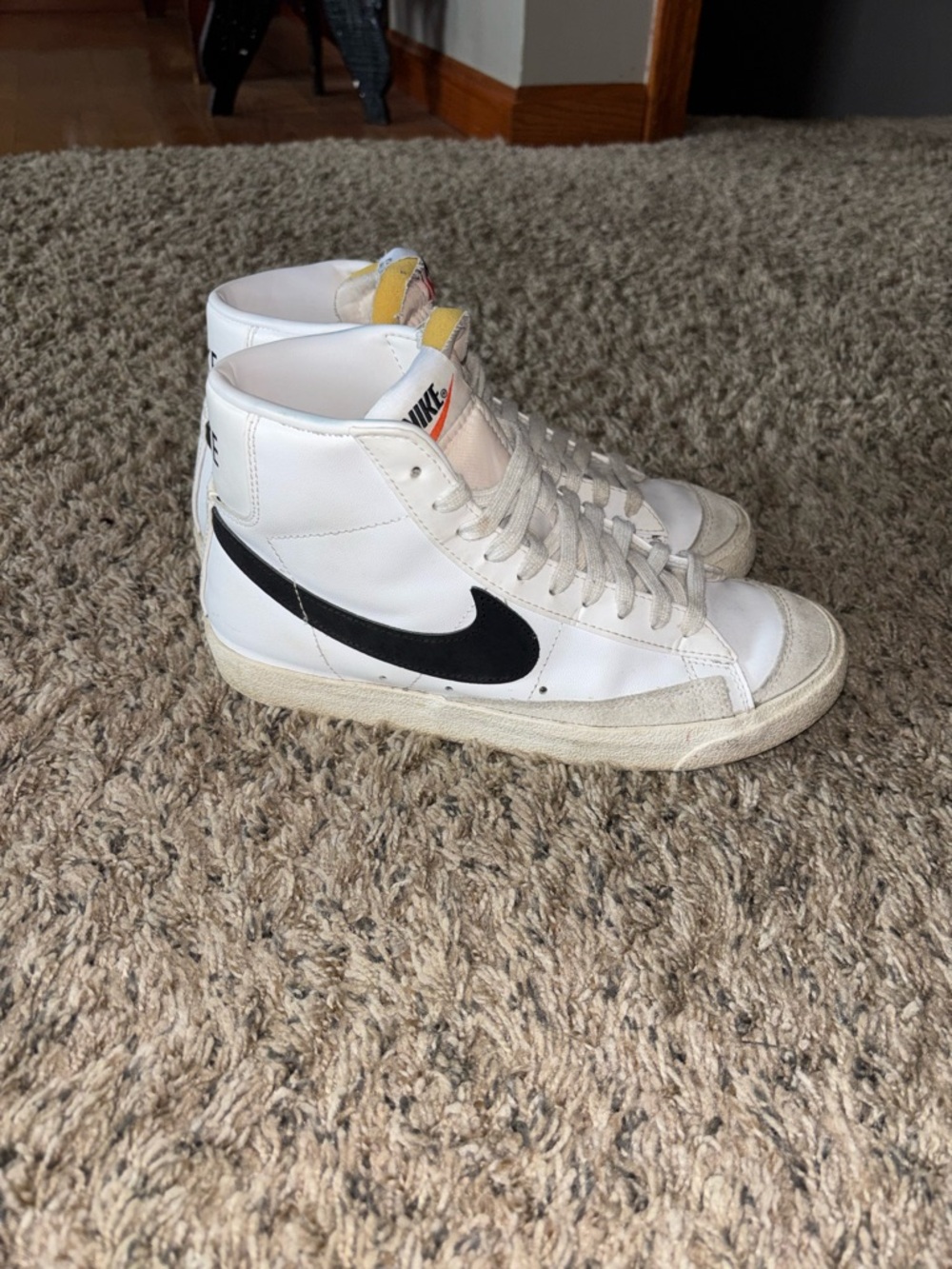 Women’s Nike Mid Blazer 77
